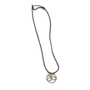 arbonne womens necklace